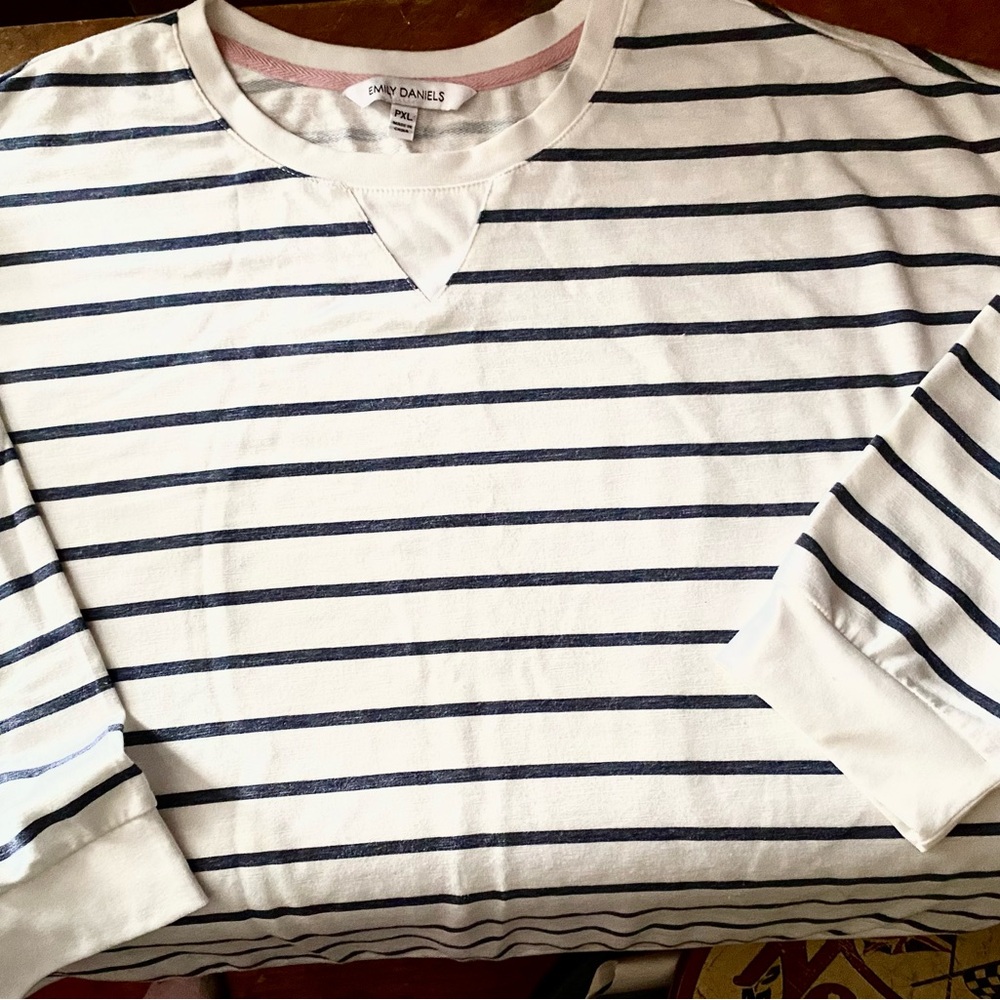 Navy Daniels Women's Striped Crew Neck Sweater